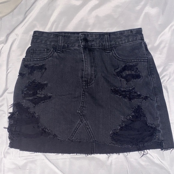 hollister ripped denim skirt - Picture 1 of 3